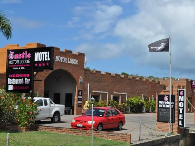Castle Motor Lodge Bowen Extérieur photo